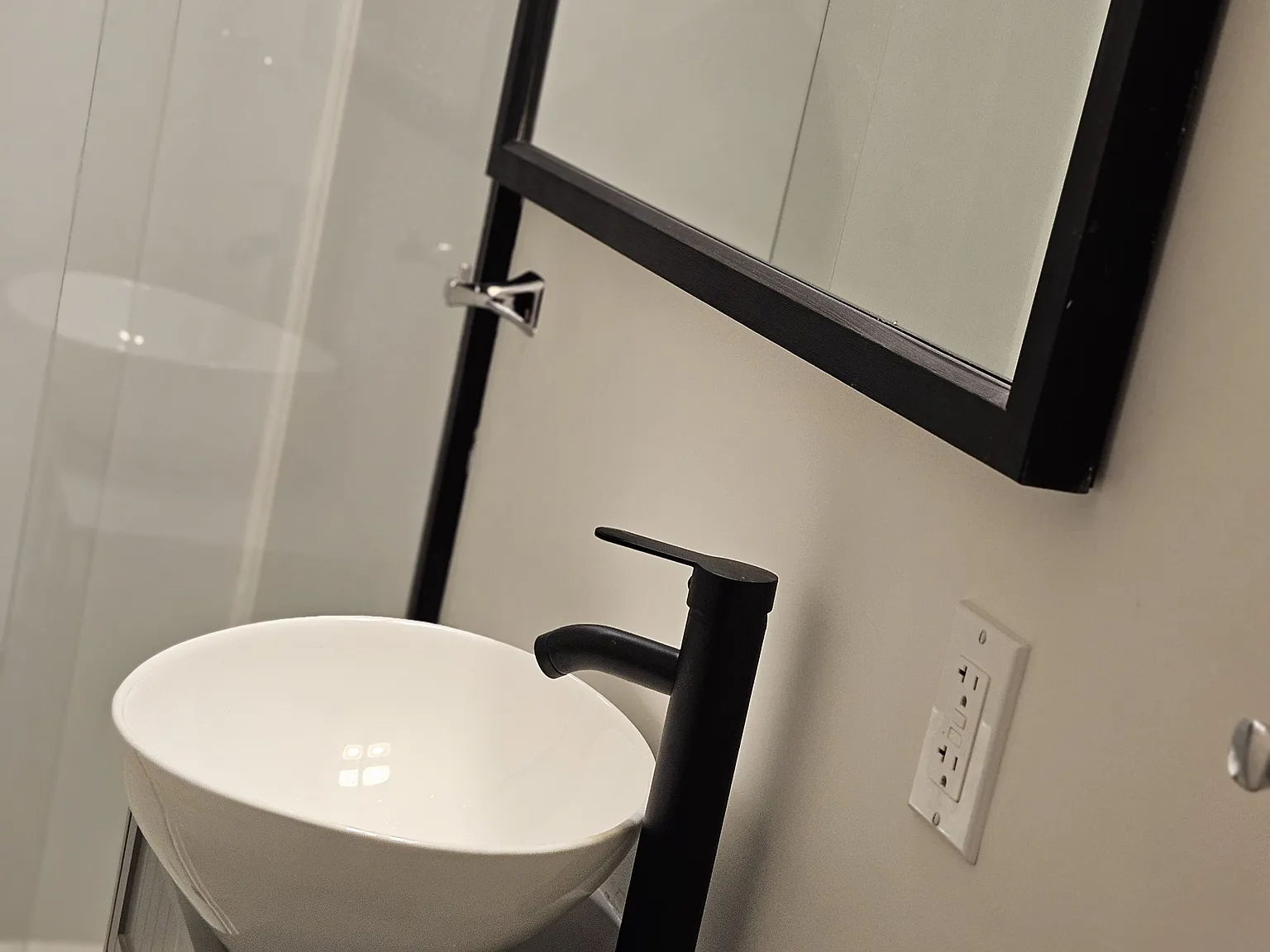 1 bed, $995 — Photo 2