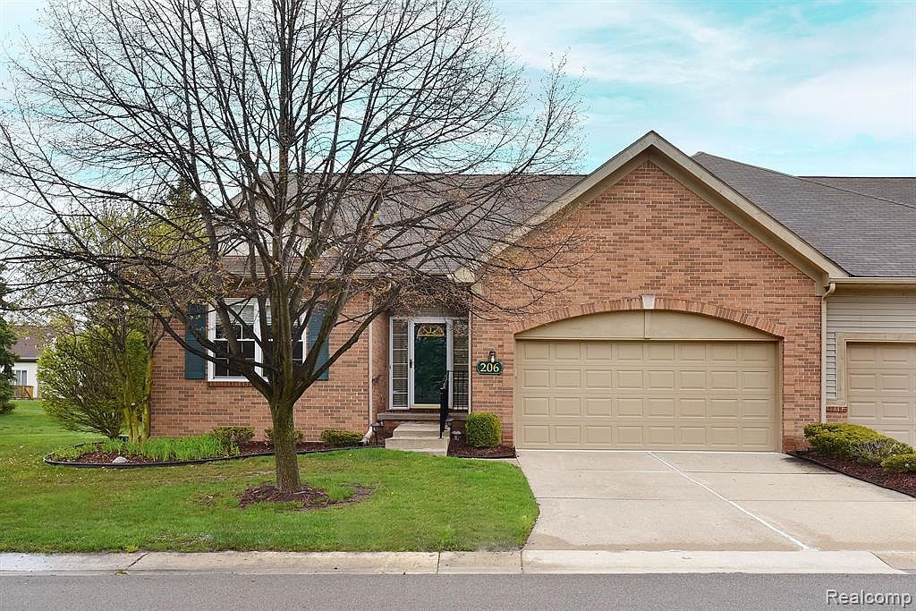 206 Winslow Cir, Walled Lake, MI 48390 Zillow