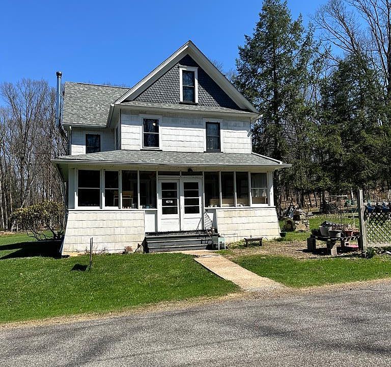 1st image of 963 Pioneer Rd