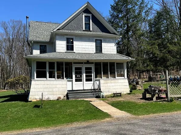 963 Pioneer Rd, Franklin, PA 16323