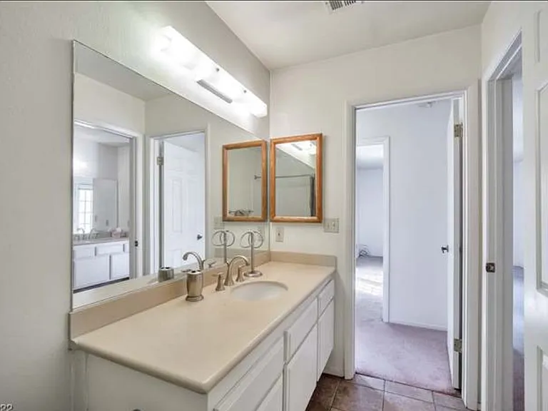 1834 Camino Verde Ln — Photo 14