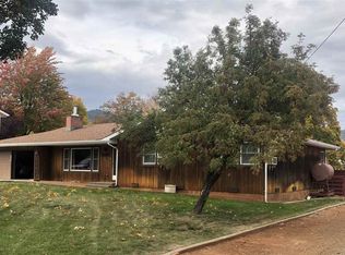 606 Evergreen Ln, Yreka, CA