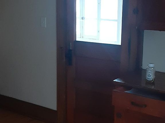 5th image of 6823 Harvard Ave #Up