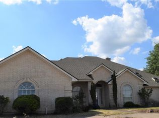3916 Crest Rd, Weatherford, TX 76087