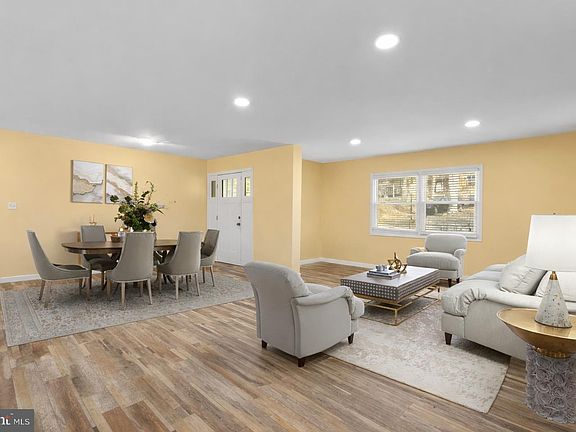 4th image of 278 Valerie Ln