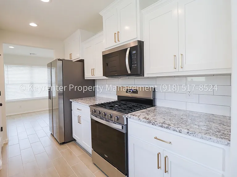 11506 E 94th Pl N — Photo 12