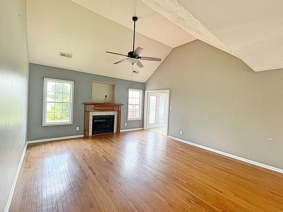 2nd image of 681 Clover Hills Ct