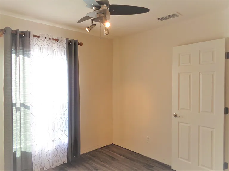 1636 Pointe West Way — Photo 29