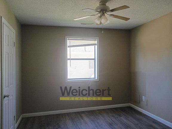 4th image of 533 E Lake St