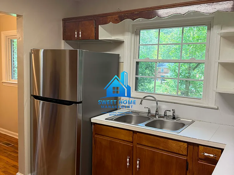 3410 Sherwood Ave — Photo 7