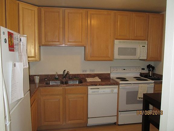 4th image of 2020 N Lincoln Park W APT 12E