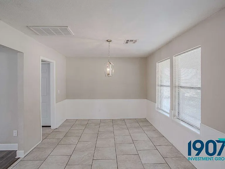 15008 Ken Rd — Photo 8