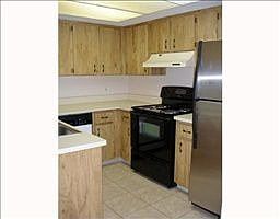 4th image of 3215 Bloomingdale Villas Ct