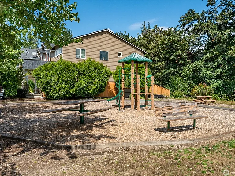 22933 27th Dr SE — Photo 21