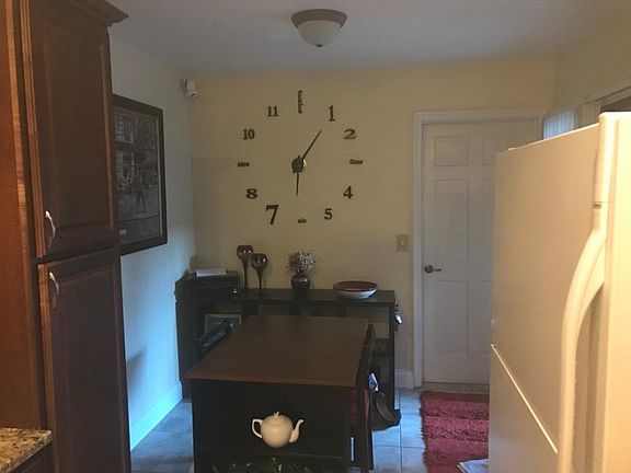 4th image of 7504 Chapelhill Dr
