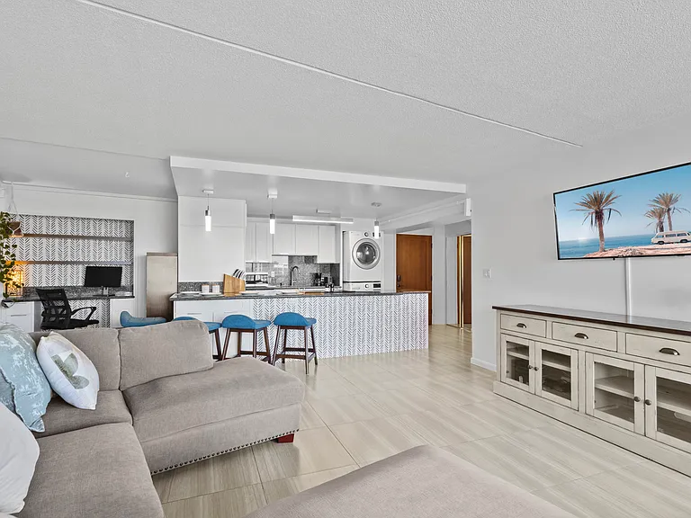 2333 Kapiolani Blvd #1614 — Photo 11