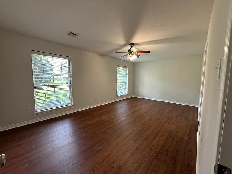 7801 Millicent Way — Photo 23