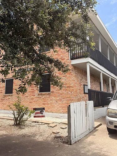 2106 Avenue K #4 Photo 1