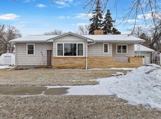 206 4th Ave SW, Towner, ND 58788