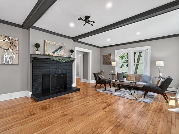 3rd image of 26 Rob Roy Rd