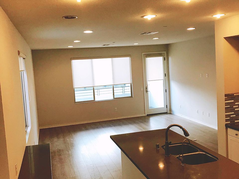 1st image of 5556 Coral Dr Unit 107