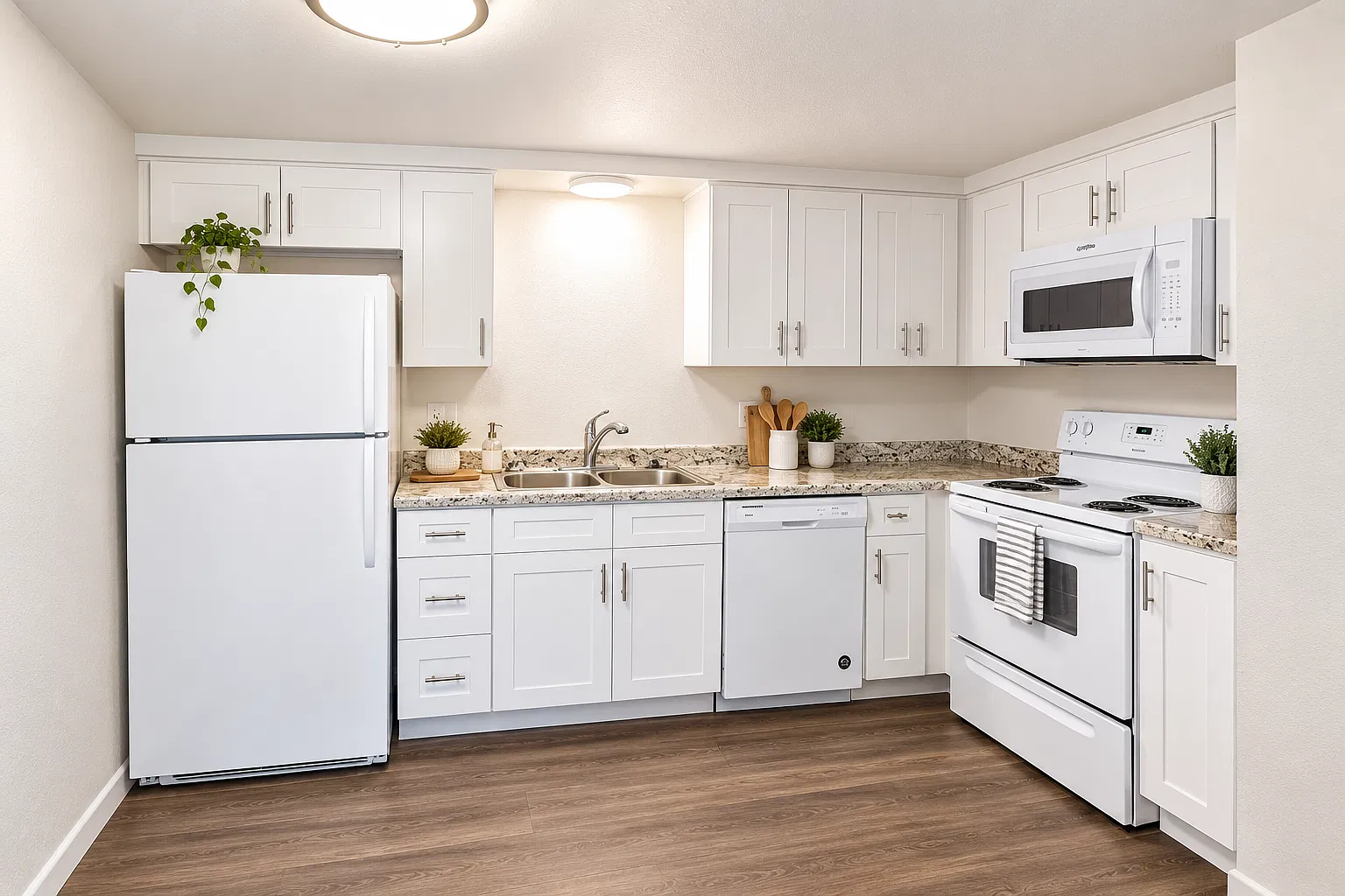 Parkway Apartments — Photo 1