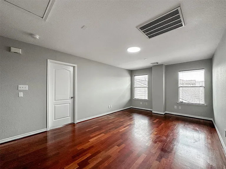 5739 Westminster Village Dr — Photo 28