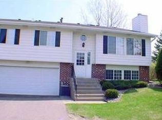 2309 Mailand Rd E, Maplewood, MN 55119