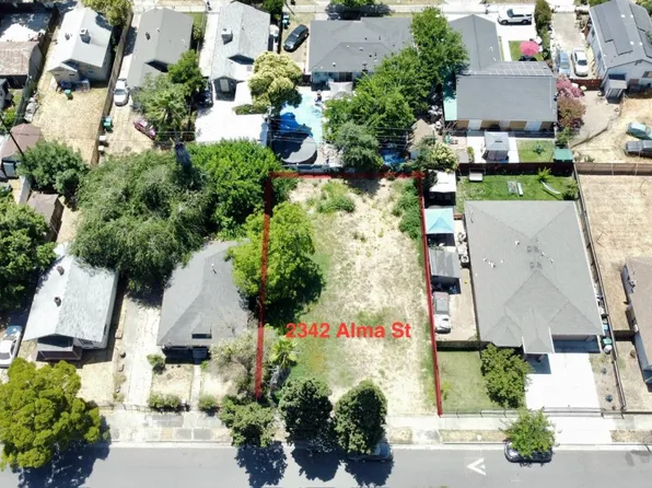 2342 Alma St, Stockton, CA 95205