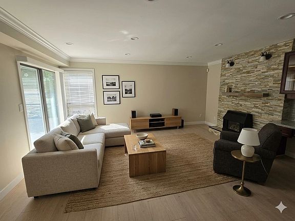 5th image of 9224 Evancio Cres