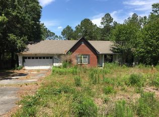 3817 Honeysuckle Dr, Valdosta, GA 31605