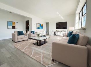 78-16 147th St #3C, Flushing, NY 11367