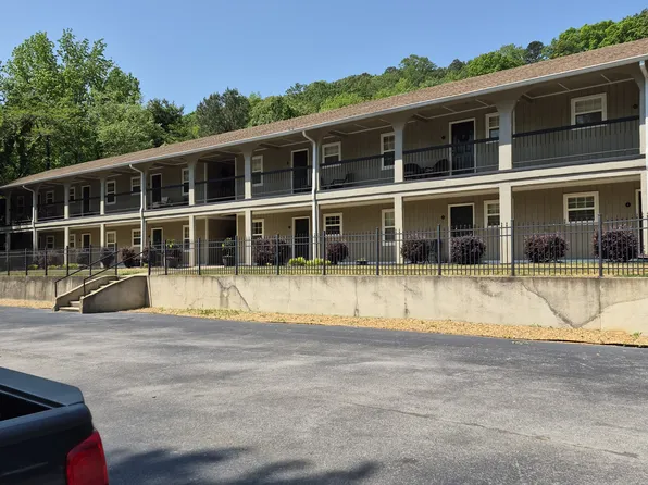 917 Mountain Creek Rd APT 8, Chattanooga, TN 37405