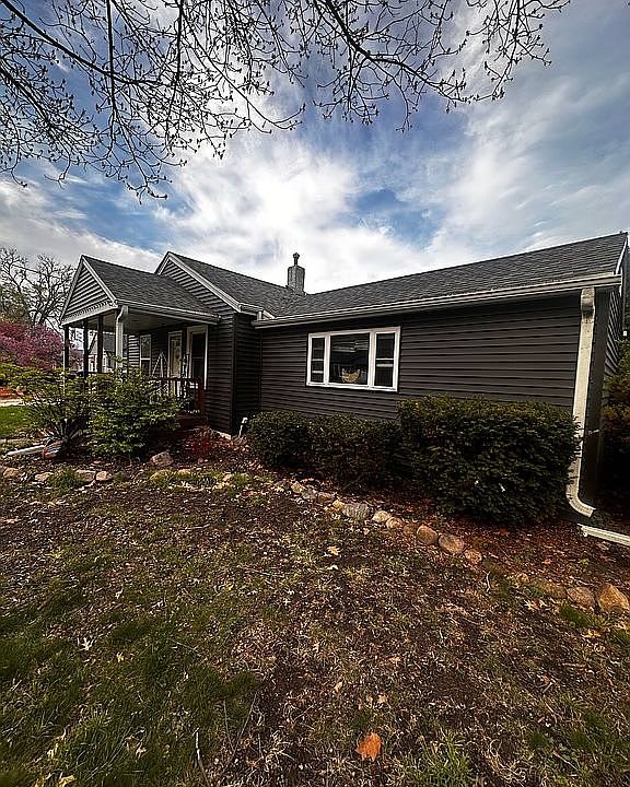 2nd image of 3921 36th St