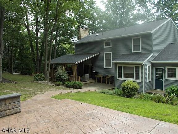 2nd image of 115 Sandstone Dr