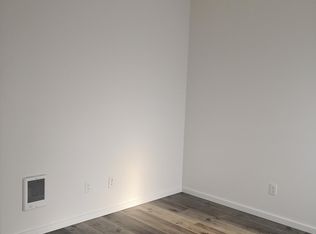 14306 Midvale Ave N, Seattle, WA 98133