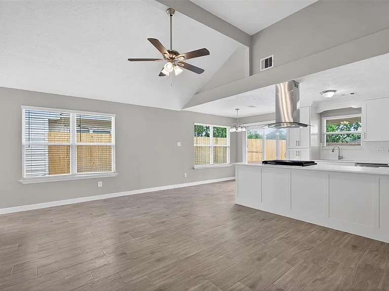 12534 Warrenwood Dr — Photo 10