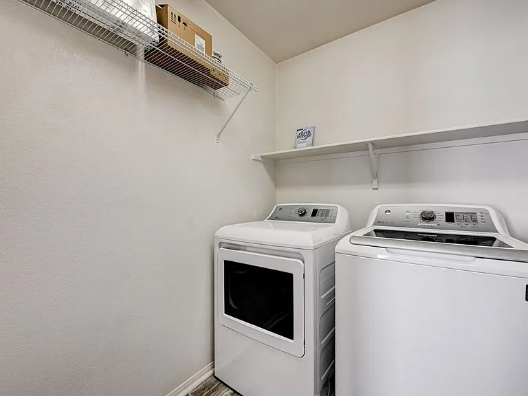 11092 Verismo St — Photo 28