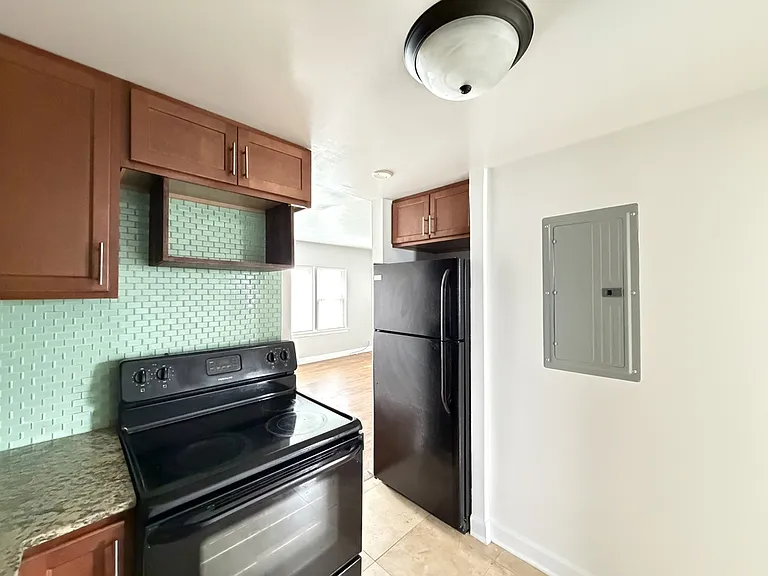 7630 N Milwaukee Ave #A3 — Photo 6