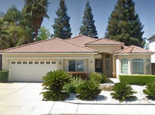 1826 N Holly Ave, Clovis, CA 93619