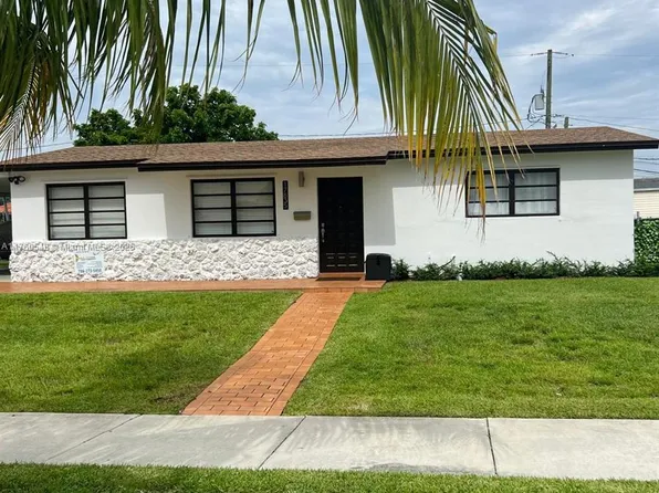 17835 NW 80th Ct, Hialeah, FL 33015