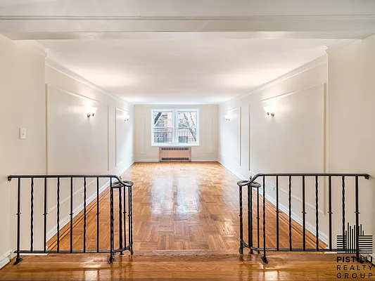 Rented by Pistilli Realty Group | media 4