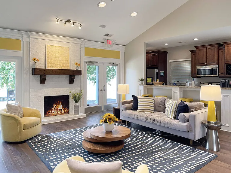 Crosstimbers Apartments — Photo 7