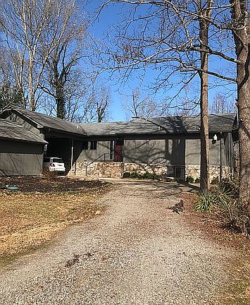 3rd image of 154 Walker Dr