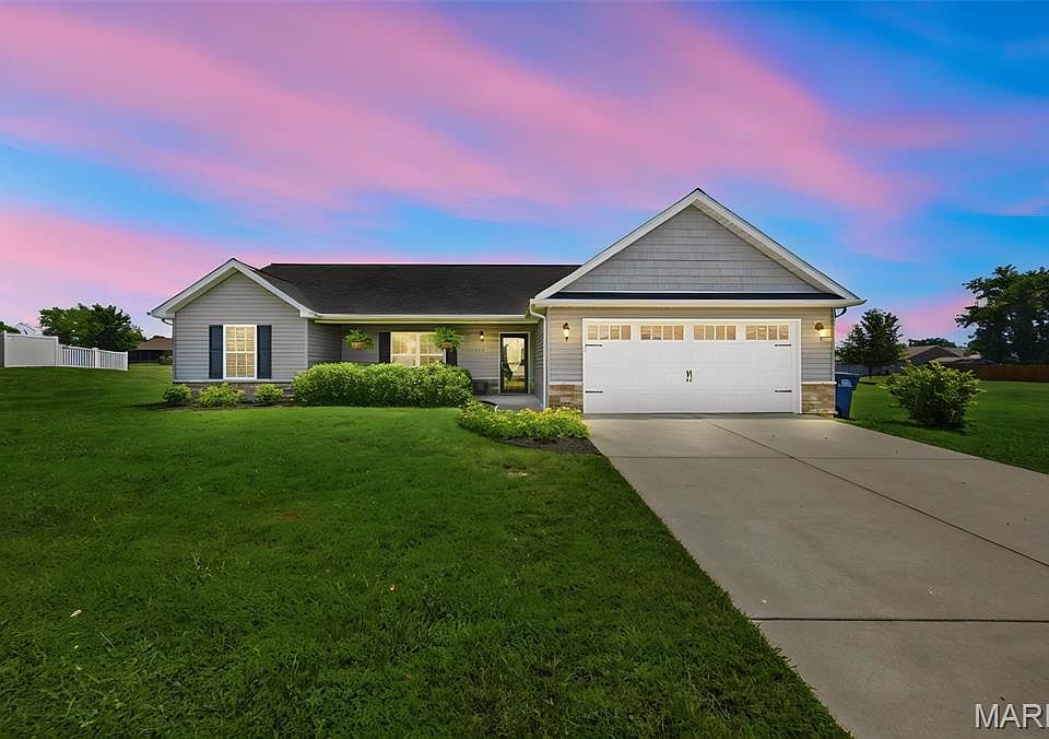 1st image of 1004 Wolf Creek Dr