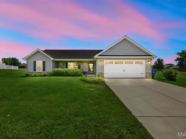 1004 Wolf Creek Dr, Farmington, MO 63640