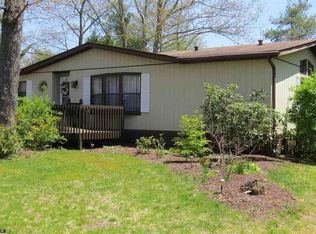 18 Holly Dr, Egg Harbor City, NJ 08215