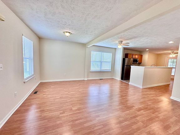 4th image of 2157 Bransford Ave