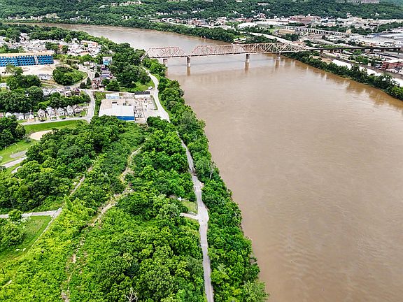 5th image of 90 River Rd