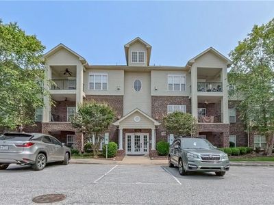200 Lennox Dr APT 3C, Jamestown, NC, 27282